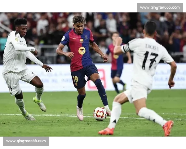 皇马迎战拉科的西甲焦点对决谁能掌控比赛走势解析与胜负悬念前瞻